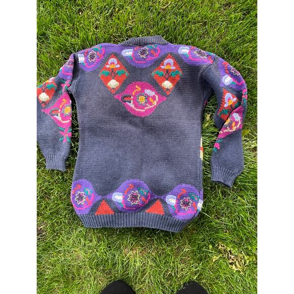 vintage Pier 1 Imports Passport Sweater Size Small - Picture 16 of 16